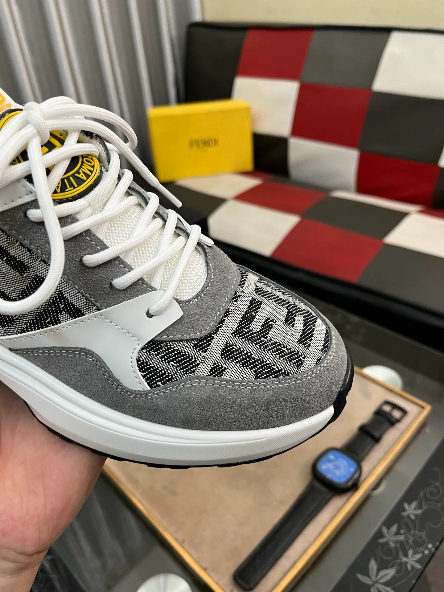 Men's shoes 💰458⌚️⌚️FENDI "FENDI" Regular size: 38-44 (casual shoes) Product materials: Selected cowhide upper, soft sheepskin lining; original outsole. 6️⃣colors available